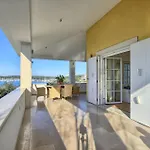 Del Mar بولا